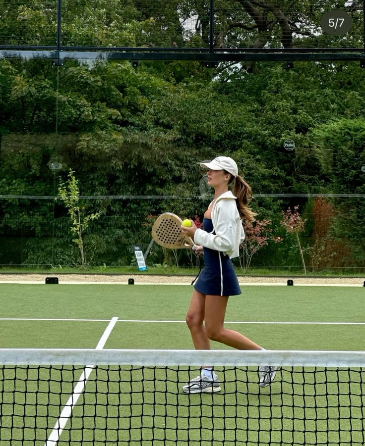 Prueba 2 – Looks que dominan la pista: outfits para entrenar con estilo 